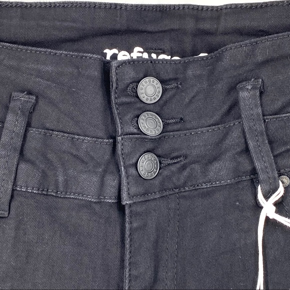 Refuge Ibiza High-Rise Push Up Distressed Jeans - Picture 5 of 9